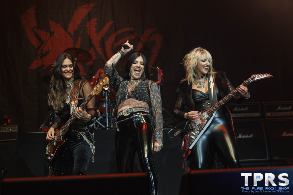 Vixen Rocked the Honda Center with New Lead Singer Rosa Laricchiuta ...